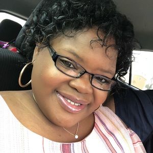 Meet your Posher, Kendra